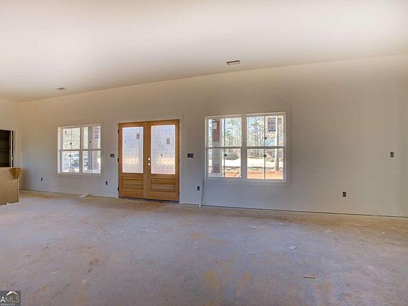 4th image of 108 Woodcrest Dr