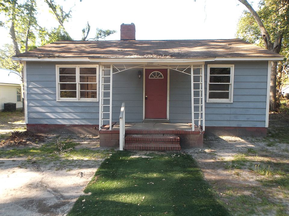 1st image of 318 E Minnie Martin Dr