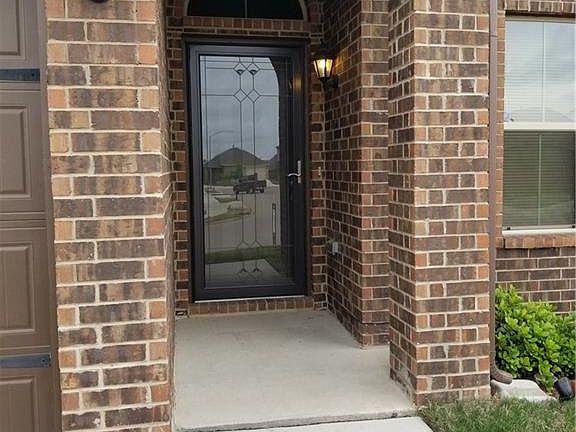 4th image of 2537 Stonewall Ln