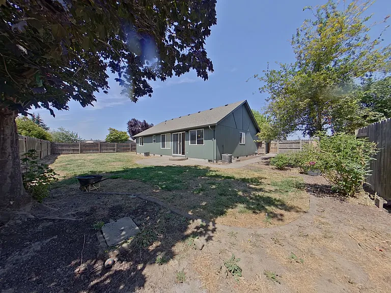 910 Arrow Leaf Ave — Photo 3
