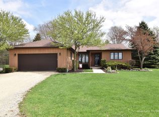 12N955 Romke Rd, Hampshire, IL 60140