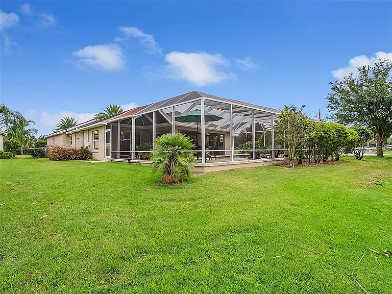 1281 Pendleton Cir — Photo 31