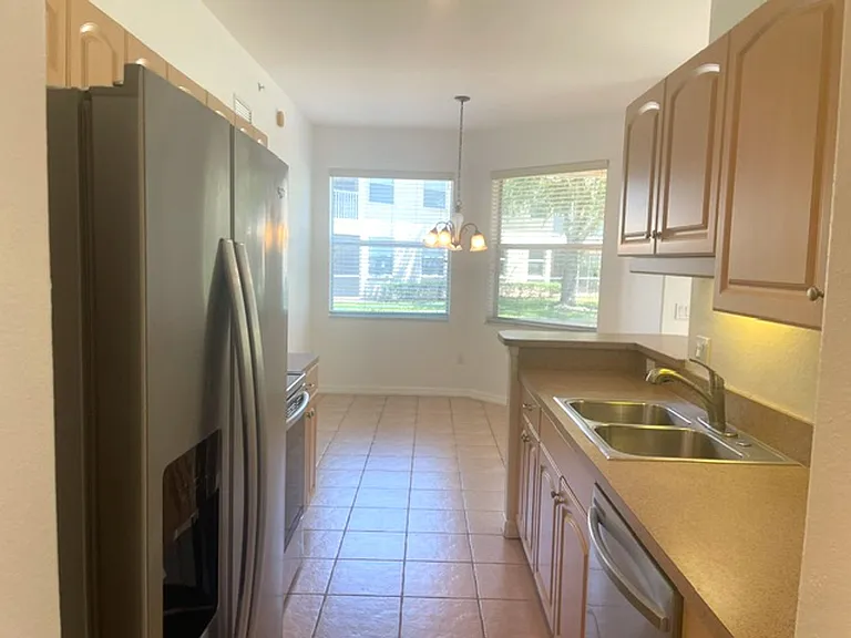 4270 Vicenza Dr #B40 — Photo 11
