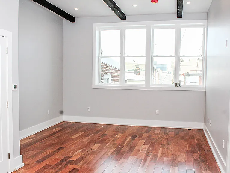 1027 E Montgomery Ave #O9 — Photo 7