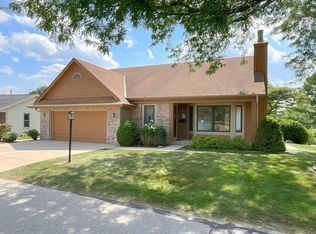 5413 S Butterfield Way, Milwaukee, WI 53221