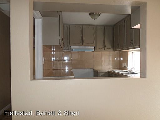 3rd image of 440 20th St