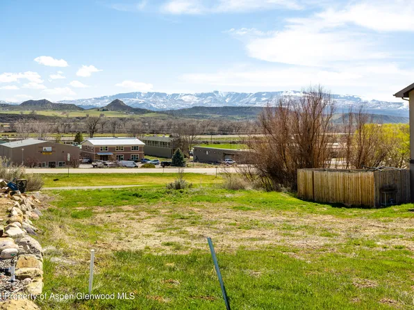 2111 W Sabino Ln, Silt, CO 81652