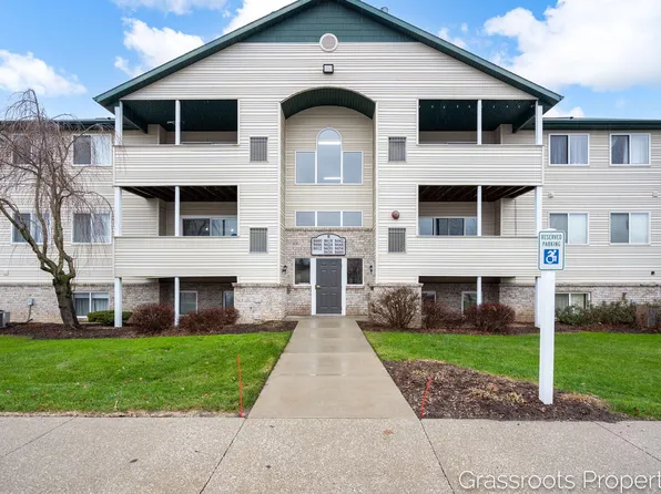 8624 S Jasonville Ct SE, Caledonia, MI 49316