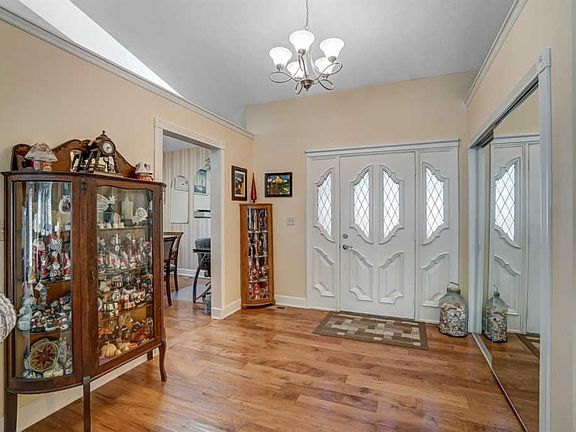 3rd image of 4190 Bennett Dr