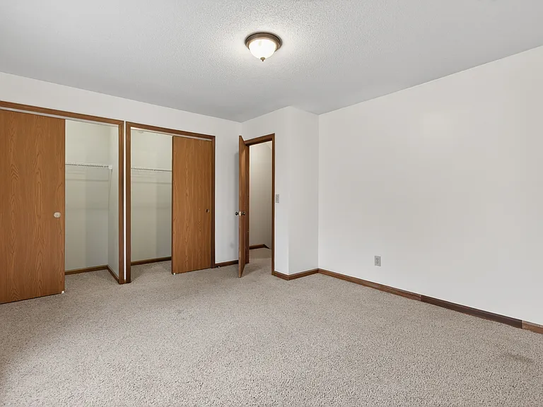 506 Seagraves Ave — Photo 15