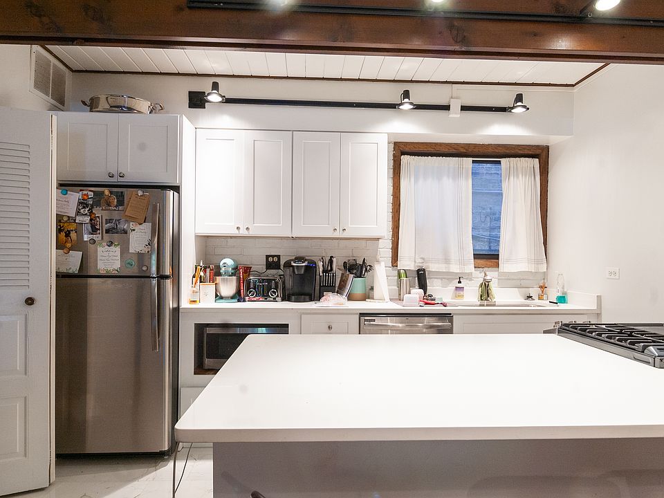 1st image of 1201 W Belden Ave #12014