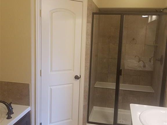4th image of 1409 Reiger Dr