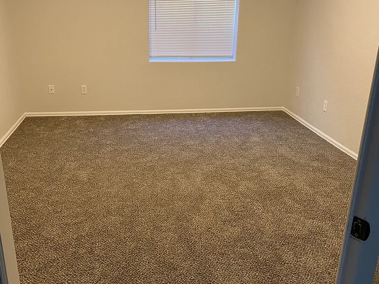 809 Marshall Dr — Photo 9