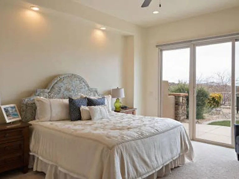 E Coral Ridge Dr — Photo 10