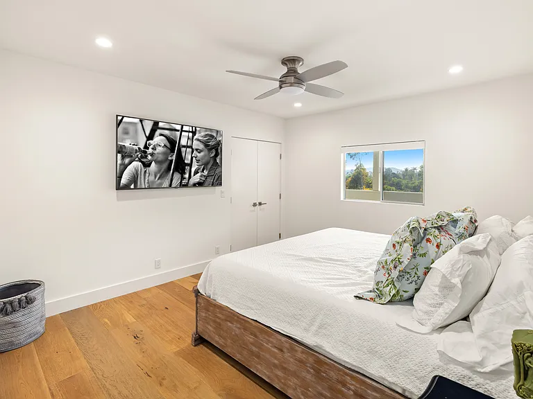 813 E Anapamu St #Penthouse B — Photo 11