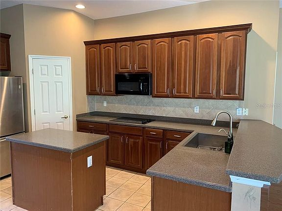 3rd image of 4302 Mahogany Wood Ct