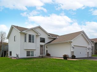 226 Quail Dr, Montrose, MN 55363