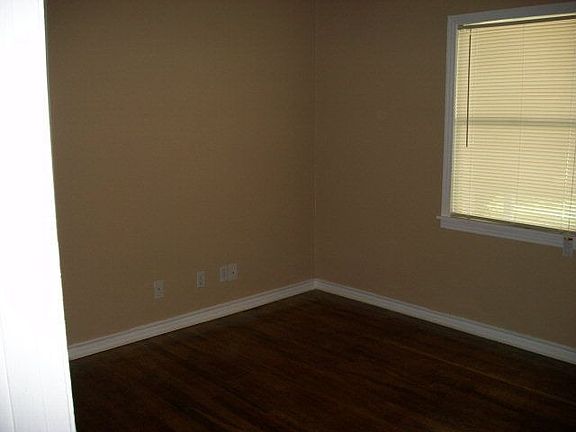 4th image of 1134 Starfield Ln