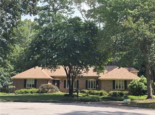 913 Saint Gregorys Way, Virginia Beach, VA 23452