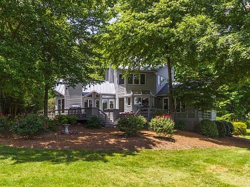 5th image of 2301 Baytree Dr