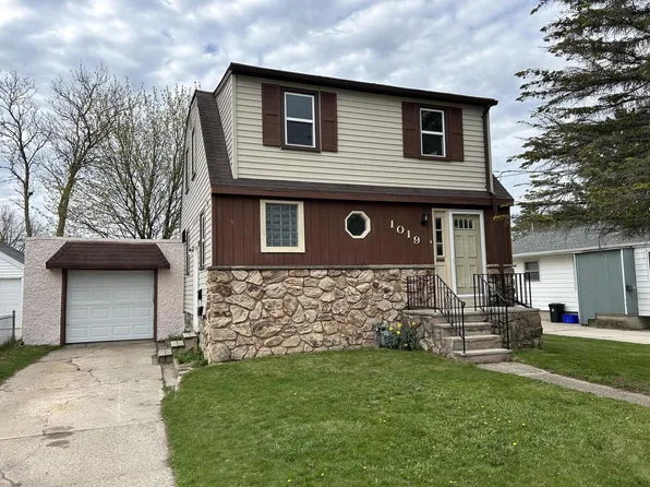 1019 28th STREET, Two Rivers, WI 54241