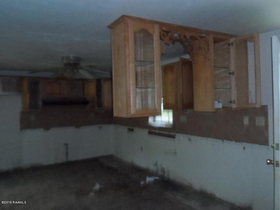 3rd image of 516 E Ash St