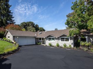 2070 Robinhood Ln, Los Altos, CA 94024