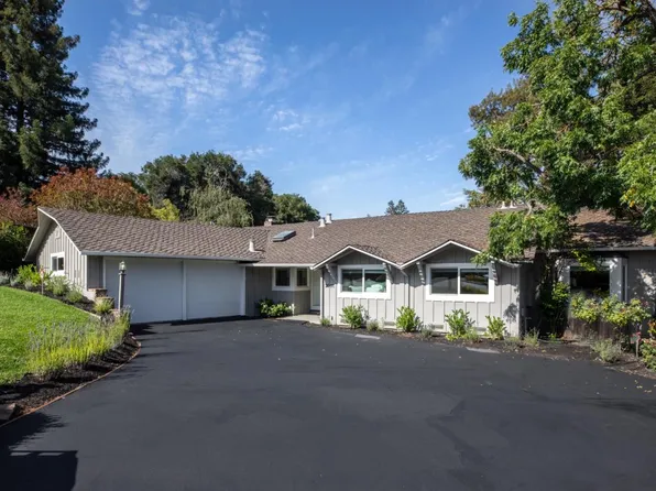 2070 Robin Hood Ln, Los Altos, CA 94024