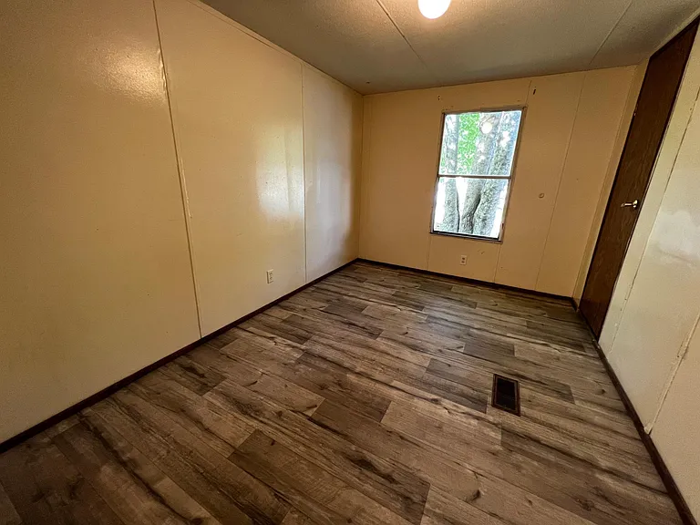 410 Dardouk Dr — Photo 4