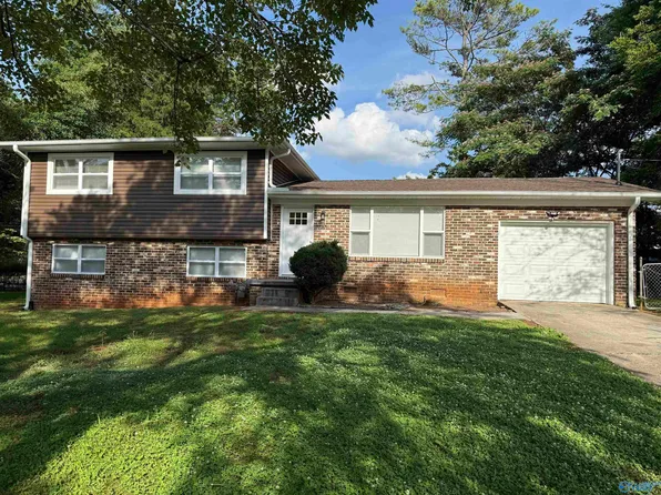 3510 Cable St NW, Huntsville, AL 35810