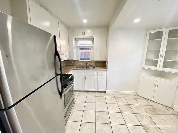 2nd image of 8920 Carson St #1/2
