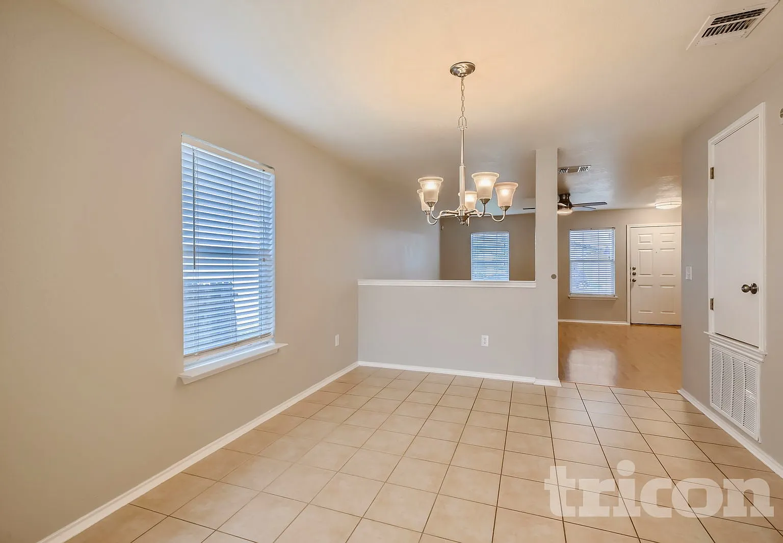 9227 Dublin Heights San Antonio TX — Photo 3