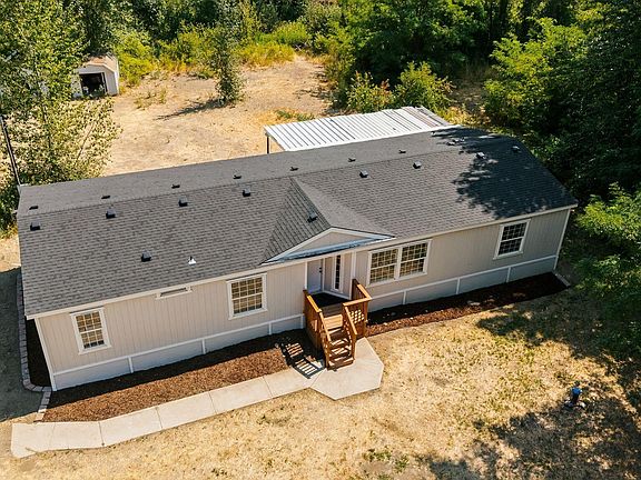 2nd image of 3351 S Naches Rd