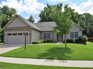 5600 N Mooring Way, Peoria, IL 61615