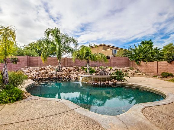 3rd image of 11903 N Mesquite Hollow Dr