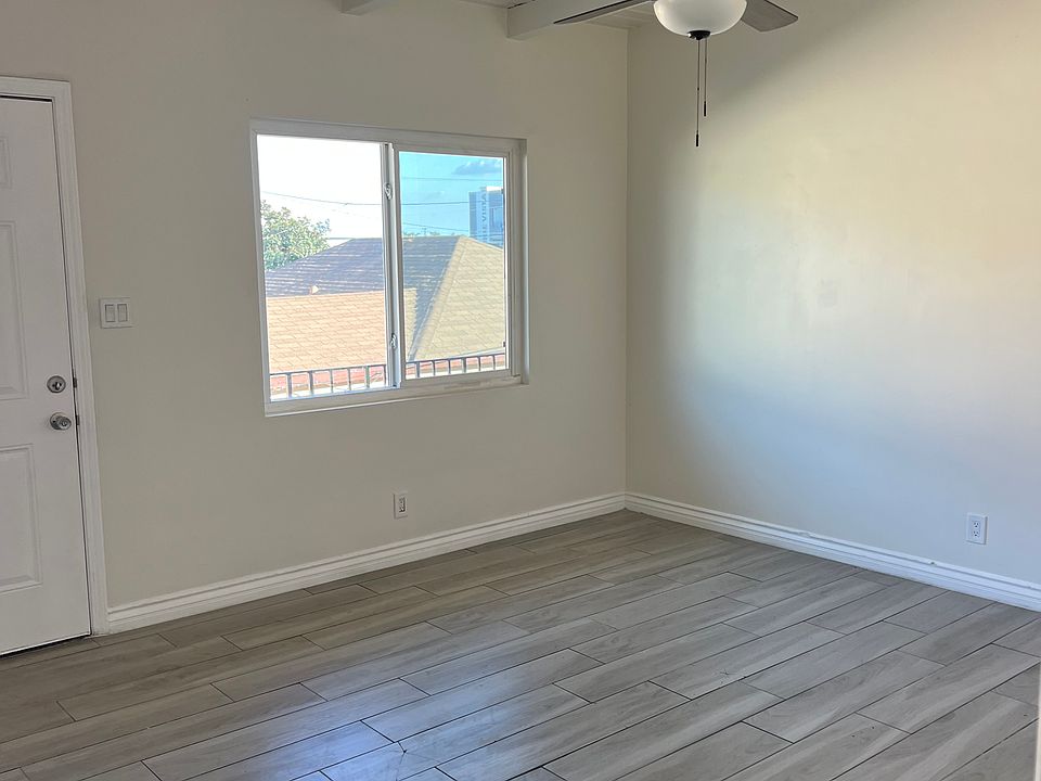 1st image of 4039 W 136th St #4