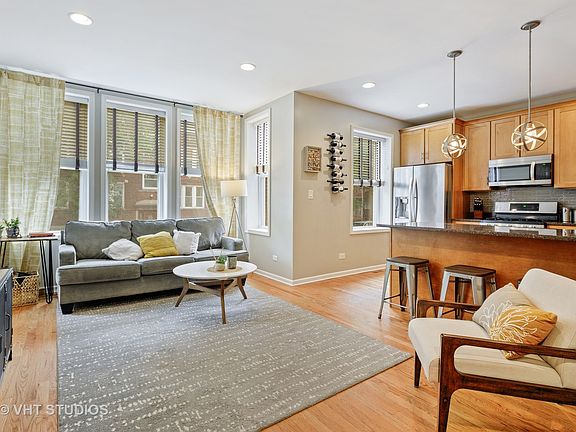 2nd image of 2942 W Belle Plaine Ave APT 1W