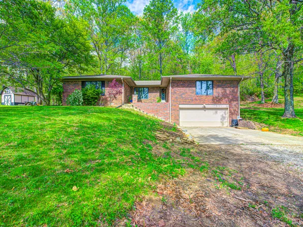 4080 S London Dr, Martinsville, IN 46151