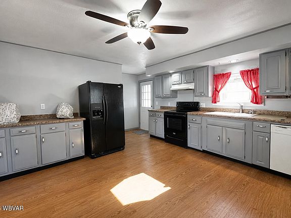 4th image of 1288 Youngdale Rd