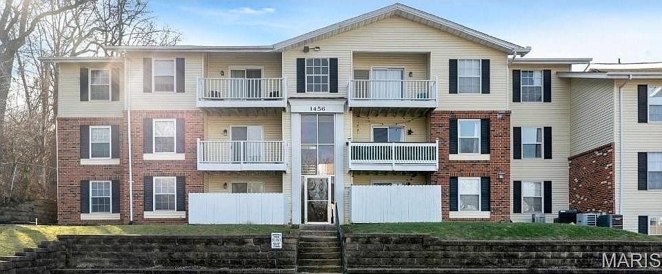 1st image of 1456 Hawks Nest Dr APT F