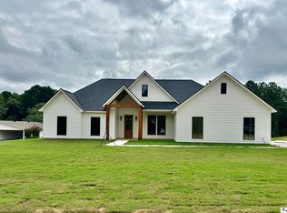 1015 New Hope Rd, Choudrant, LA 71227