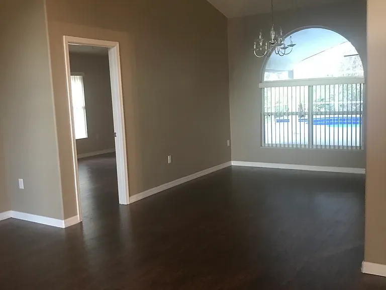 906 Thousand Oaks Blvd — Photo 11
