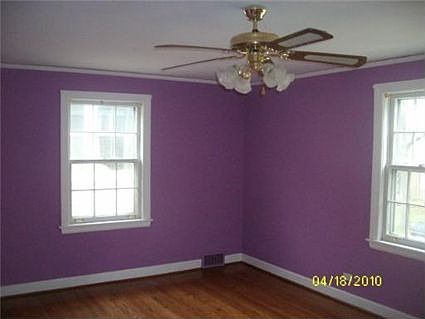 4th image of 2733 N 72nd Ct