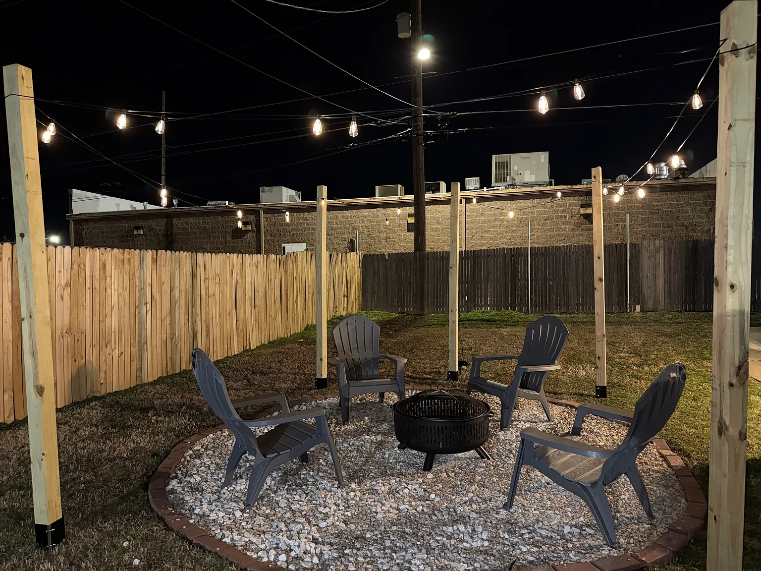 2 bed, 1119 sqft, $2,300 — Photo 4