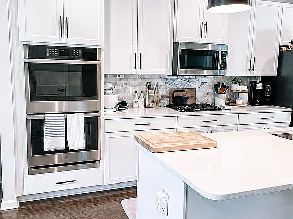 2nd image of 2351 Raya Way