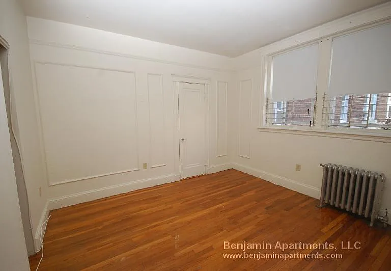70 Chiswick Rd #13 — Photo 8