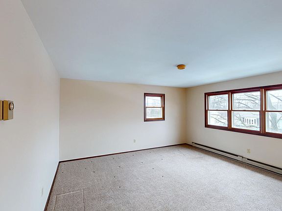 2nd image of 2839 Cochran Ave
