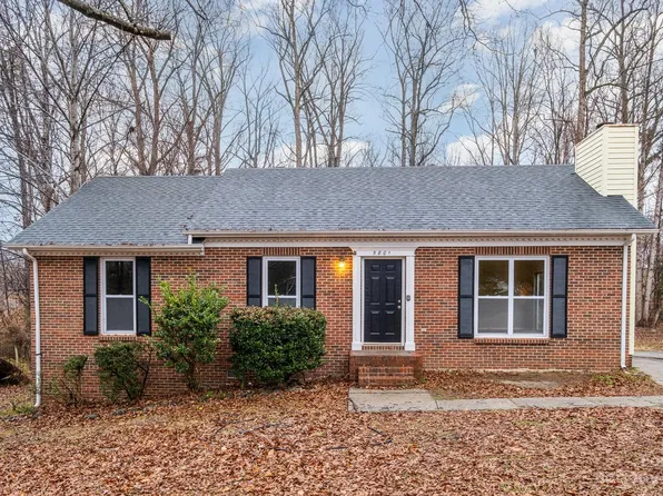 5801 Woodrock Ct, Charlotte, NC 28214
