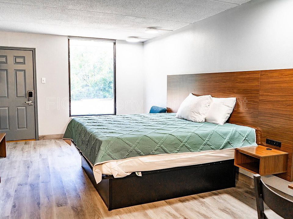 1st image of 300 Merchant Dr #206