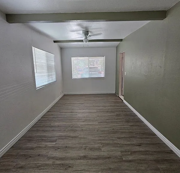 712 E Whittier Ave — Photo 9